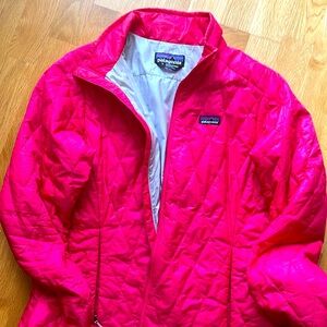 Woman’s Patagonia Nano Puff full zip jacket - Large in Pink